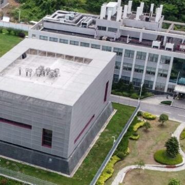 El jefe de laboratorio de Wuhan califica las afirmaciones de fuga de virus como "fabricación pura"