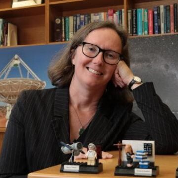 La subdirectora de Astronomía y Ciencia Espacial de CSIRO, Sarah Pearce, está trabajando en el Square Kilometer Array SKA