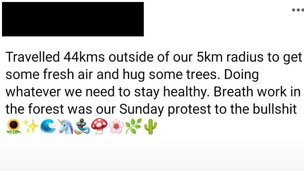 Amigo de una mujer ahogada por un policía hizo un viaje de 44 km para protestar contra el encierro de Victoria