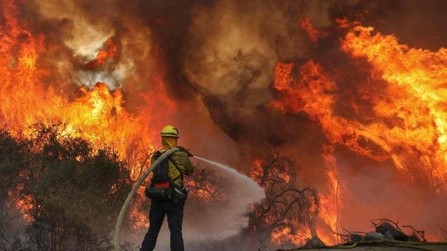 Incendios masivos arrasan en estado de EE. UU.
