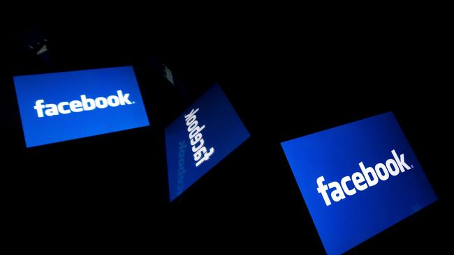Un científico de datos de Facebook dice que el gigante de las redes sociales "ignoró" la manipulación política