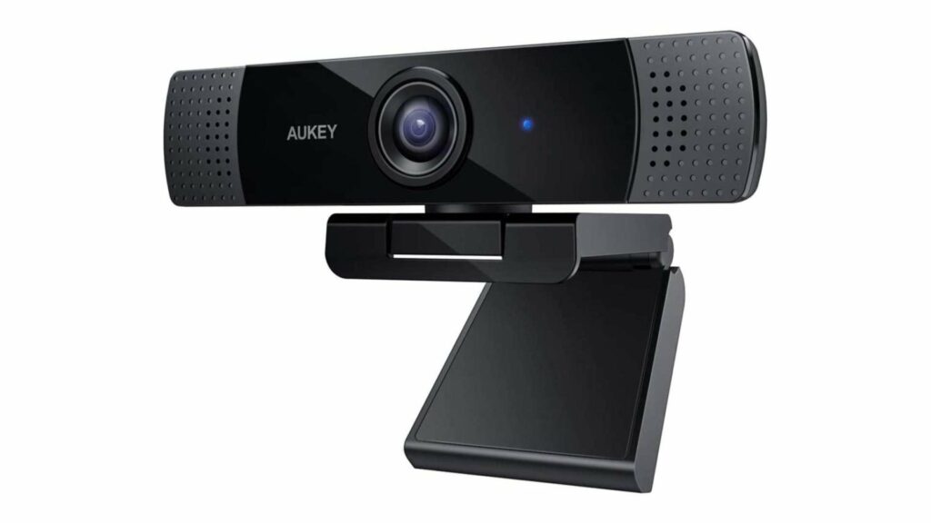 La webcam Aukey Full HD cuesta 31 euros para tus videoconferencias