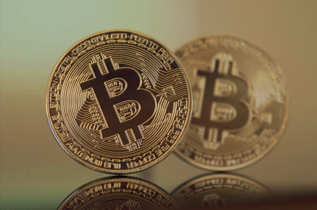 Bitcoin rompe récords una vez más, superando los $ 30,000