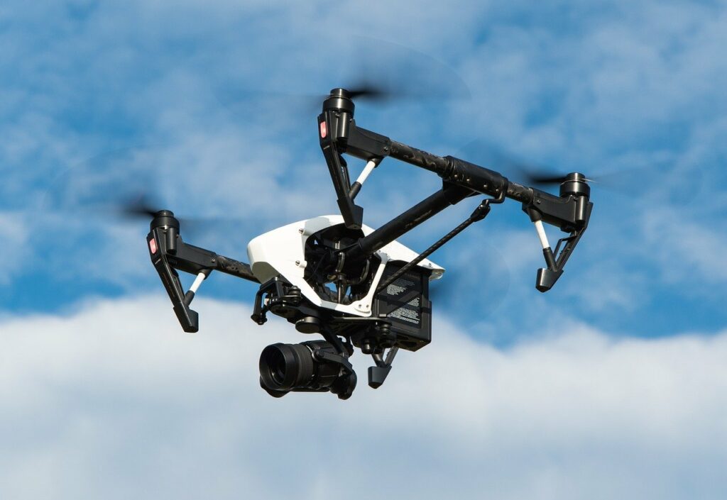 En París, los drones de vigilancia policial ahora están prohibidos