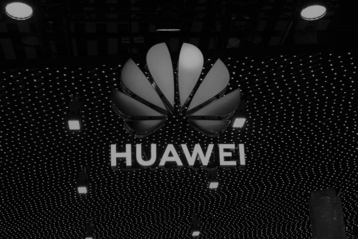 Huawei responde al caso de "alerta uigur" pero pierde a Antoine Griezmann
