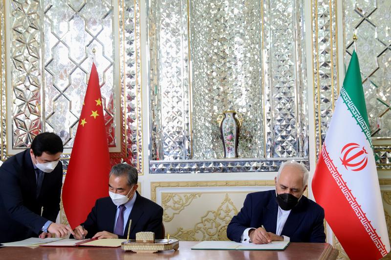 Irán y China firman acuerdo de cooperación de 25 años