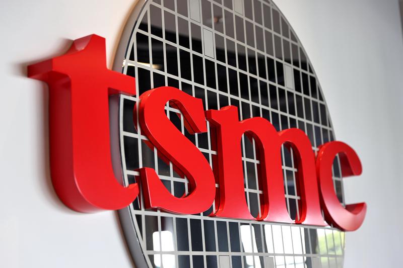 Las acciones de TSMC caen, mientras Taiwán minimiza el desafío de expansión de $ 20 mil millones de Intel