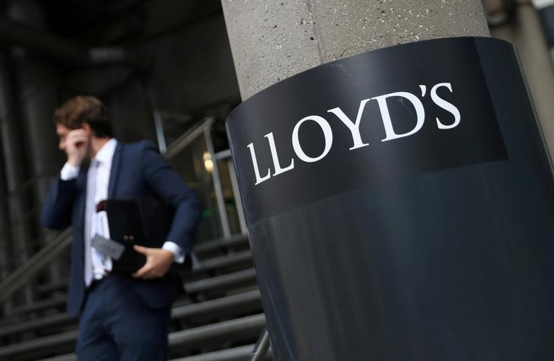 Lloyd's of London ve una 'gran pérdida' debido al bloqueo del Canal de Suez