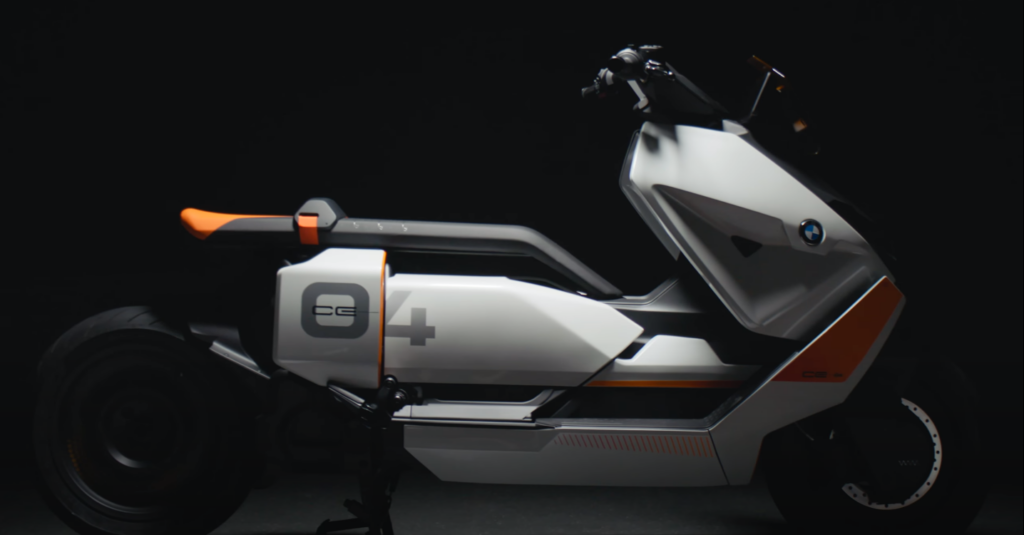 BMW presenta el CE 04, un scooter eléctrico con aspecto futurista