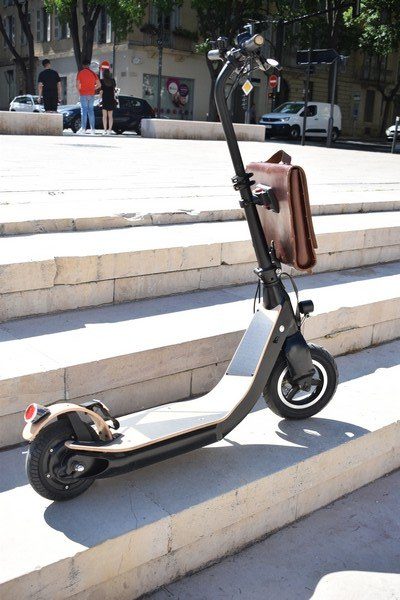 Lab'Elle: un scooter eléctrico sostenible fabricado en Francia |  Diario del friki