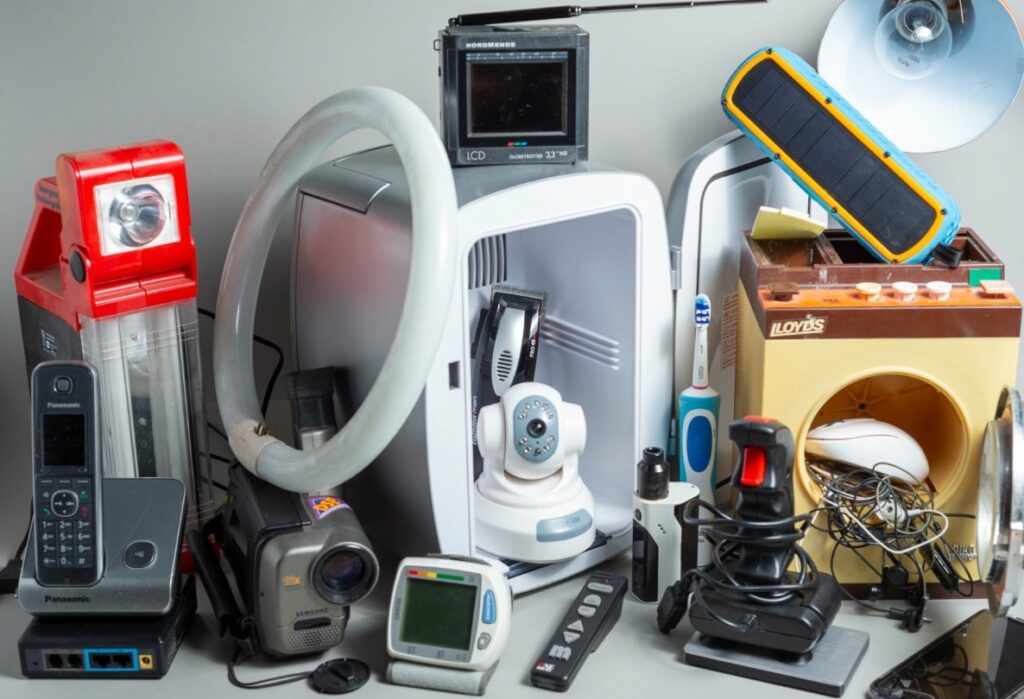Los residuos electrónicos se siguen acumulando |  Diario del friki