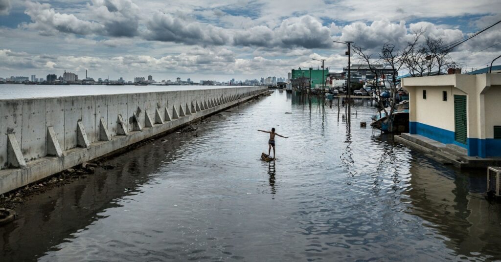 'After Us the Deluge' captura imágenes de un mundo que se hunde