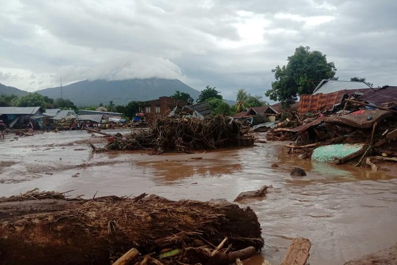 Ciclón tropical mata al menos a 113 personas en Indonesia y Timor Oriental