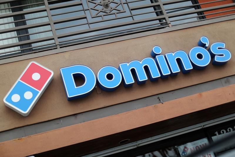 Domino's y Nuro iniciarán la entrega de pizza robotizada en Houston