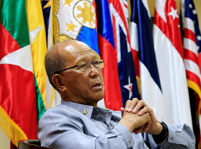 El jefe de defensa de Filipinas dice que China tiene la intención de ocupar más áreas del Mar de China Meridional