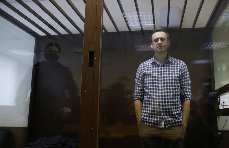 El peso de Navalny, crítico del Kremlin encarcelado, cae rápidamente, dice su abogado