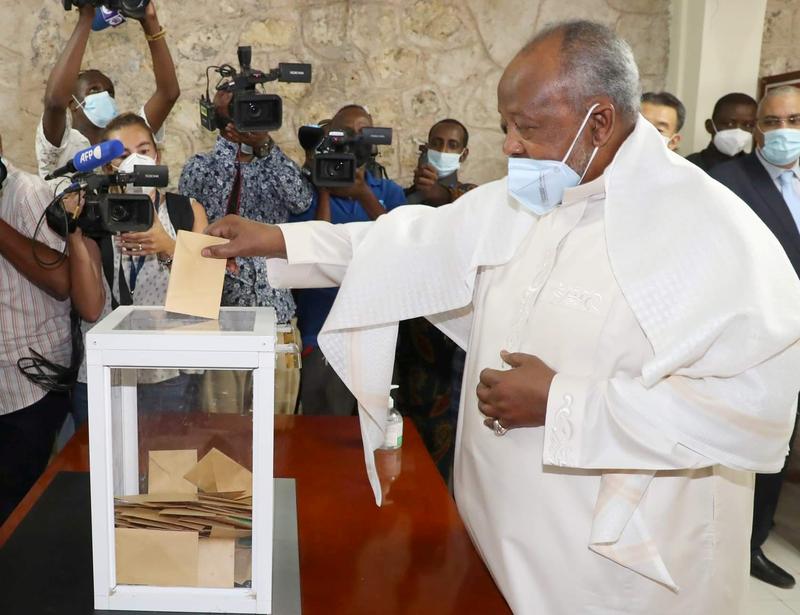 El presidente de Djibouti, Guelleh, gana el quinto mandato con el 97% de los votos
