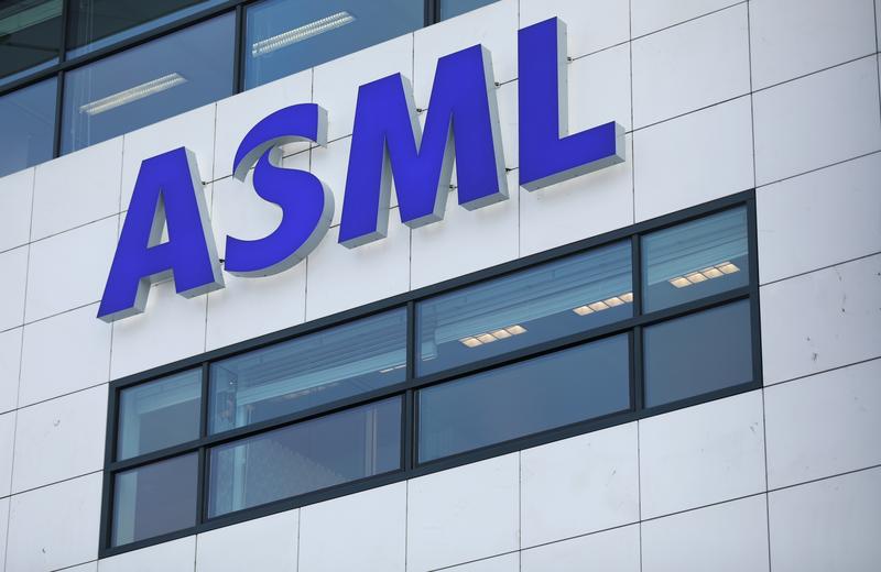Las ganancias del primer trimestre de ASML superan las previsiones, la cartera de pedidos aumenta en medio de la escasez de semiconductores