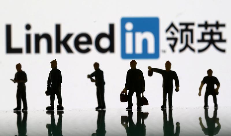 LinkedIn dice que algunos datos de los usuarios se extraen y se ponen a la venta