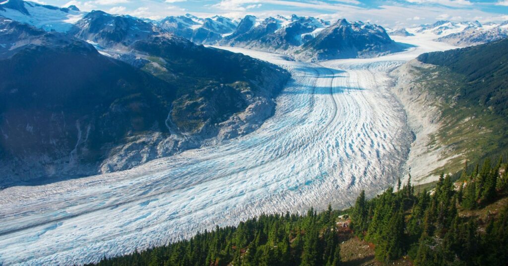 Los glaciares de las montañas que se derriten pueden no sobrevivir al siglo