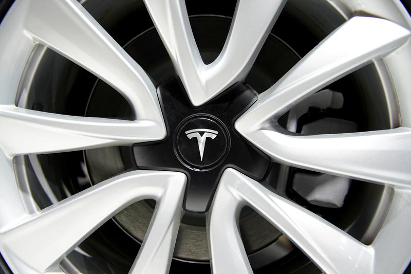 No hay un calendario para aprobar la gigafábrica alemana de Tesla, dice un estado alemán