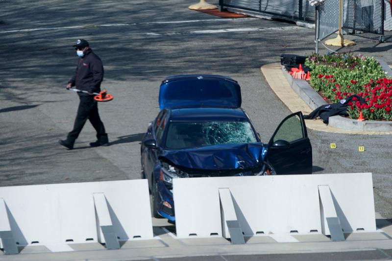 Oficial de policía asesinado en ataque con vehículo al Capitolio de EE. UU.