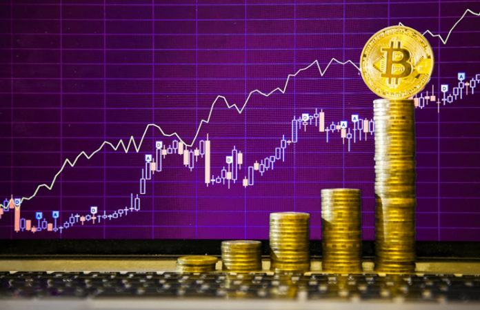 Bitcoin rompe un nuevo récord en más de $ 62,000