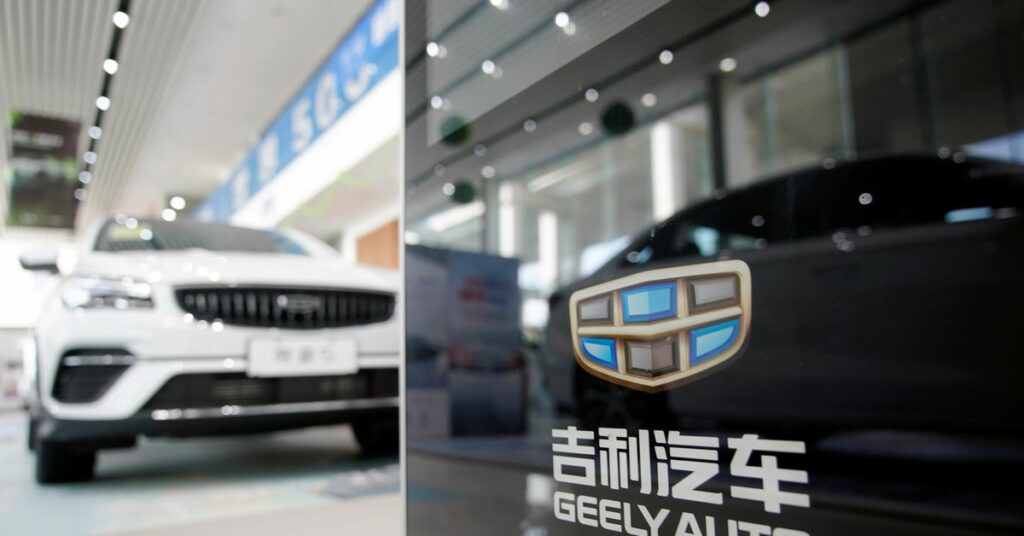 The Geely logo is seen at a car dealership in Shanghai, China August 17, 2021. Picture taken August 17, 2021. REUTERS/Aly Song