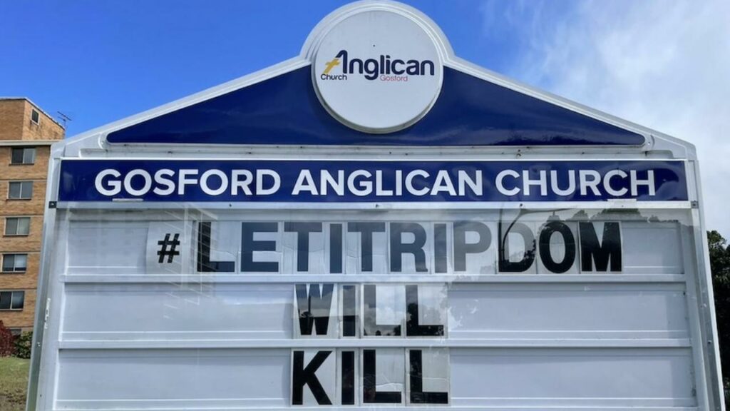 Cartel en la Iglesia Anglicana de Gosford dice que el primer ministro de Nueva Gales del Sur 'nos matará a todos'