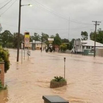 Inundaciones de Queensland: cientos de personas evacuadas debido al aumento de las aguas en varias comunidades