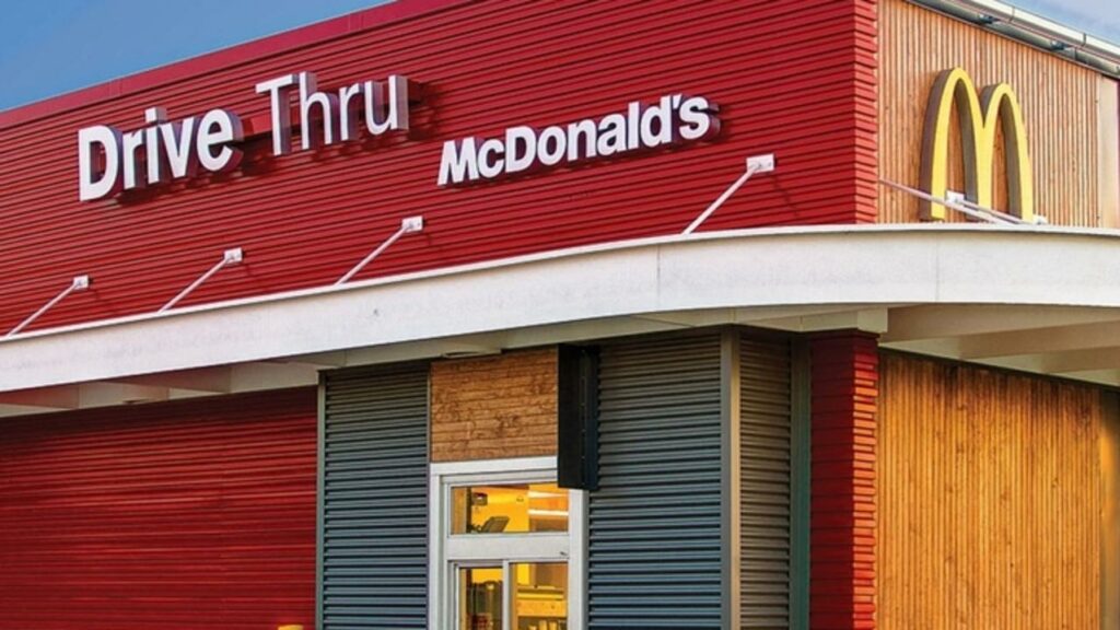 Escasez de alimentos en el Territorio del Norte” El restaurante McDonald's se queda sin papas fritas
