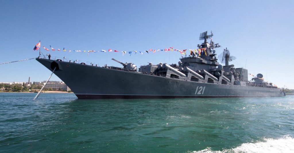 Se escuchan poderosas explosiones en Kiev después de que el buque de guerra ruso se hunda