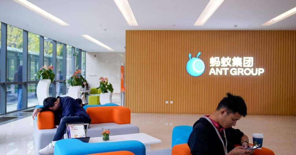 EXCLUSIVA: El banco central de China acepta la solicitud de Ant como sociedad de cartera financiera