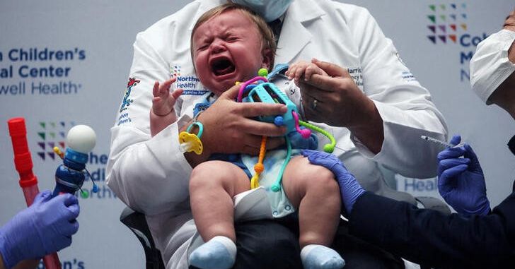 La pandemia está detrás del 'mayor retroceso en la vacunación infantil en una generación', dice la ONU