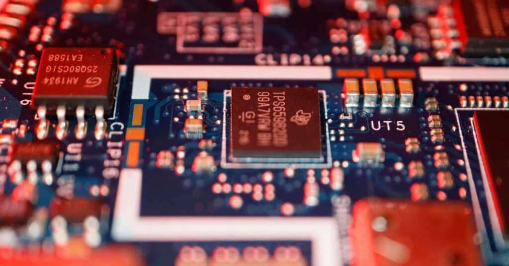 Estados Unidos dice que limitará el tamaño de los subsidios para chips semiconductores