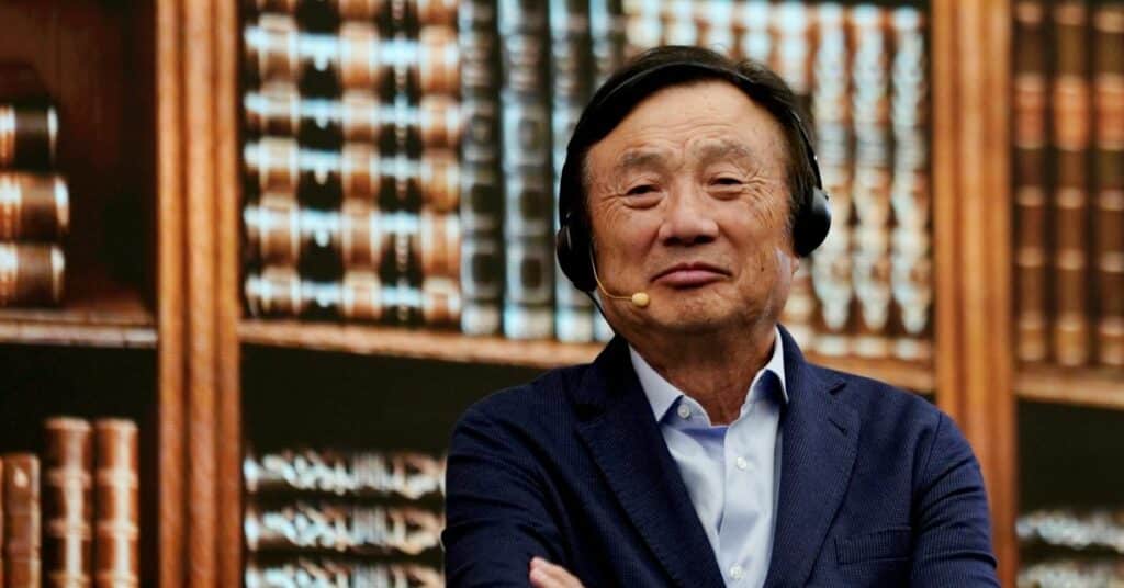El fundador chino de Huawei insta a centrarse en el flujo de caja, en la supervivencia en la recesión - promedio