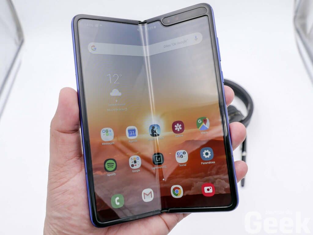 Samsung Galaxy Fold 2: ¿una pantalla plegable a 120 Hz perforada y soporte para el S-Pen?