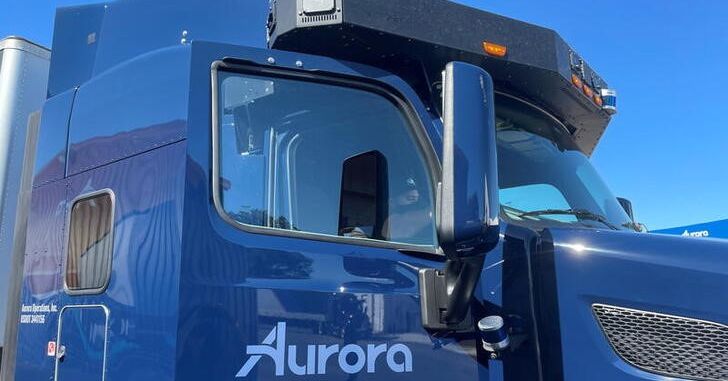 Aurora, empresa de tecnología de vehículos autónomos, planea venderla a Apple o Microsoft