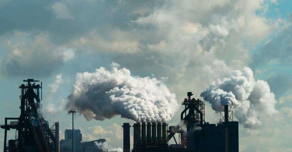 Por qué las 'emisiones de carbono' ahora son 'contaminación climática'