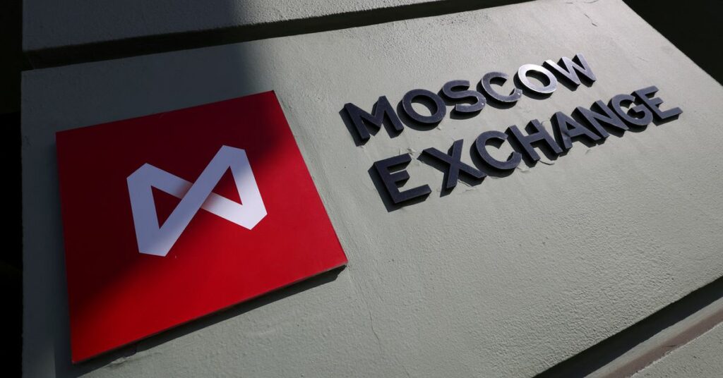 La firma rusa de TI Softline evalúa la salida a bolsa de Moscú después de la separación de las fuentes de los socios globales