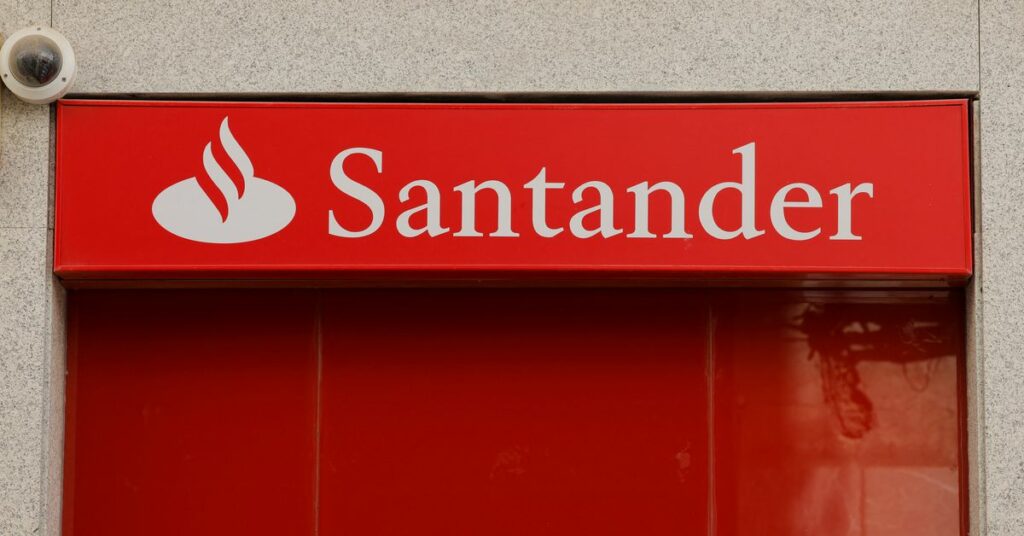 Santander bloqueará las transferencias del Reino Unido a los intercambios de criptomonedas en 2023