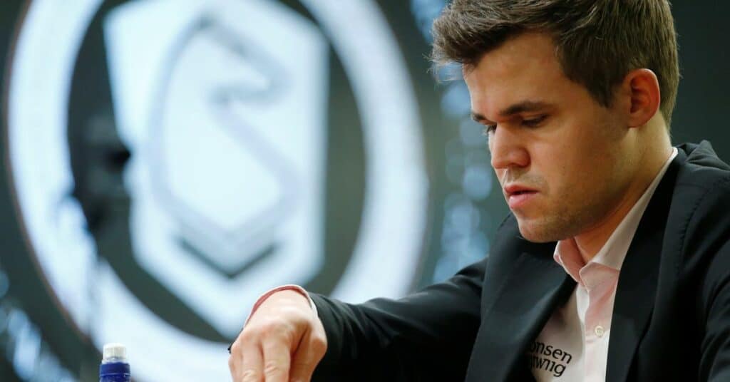 Carlsen y Chess.com hacen movimientos iniciales en la demanda por trampas de Niemann