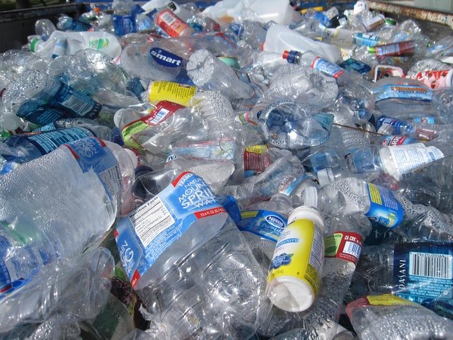Una start-up francesa habría encontrado la manera de reciclar el plástico hasta el infinito