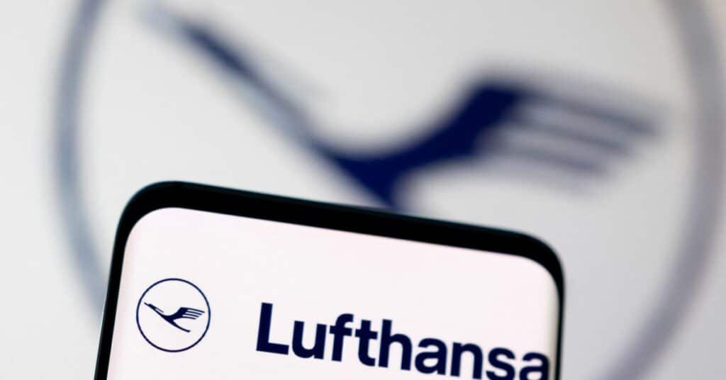 Accidente informático de Lufthansa deja varados a miles de pasajeros