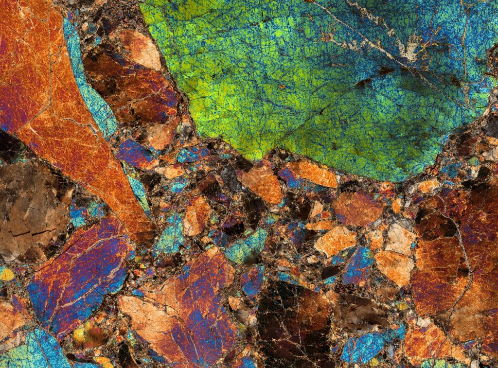 El arte de capturar mosaicos minerales de meteoritos