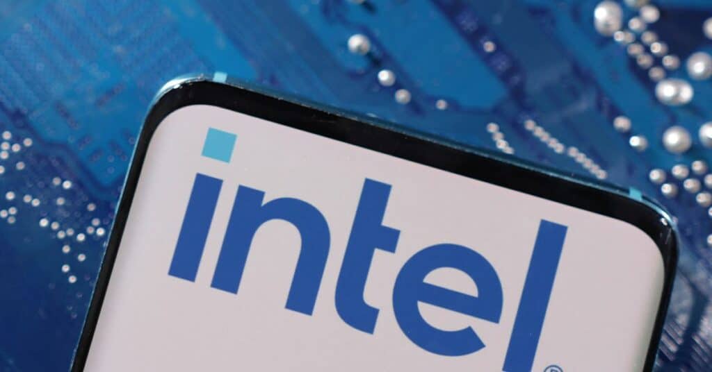 Intel dice que los márgenes se recuperarán en la segunda mitad de 2023, las acciones suben