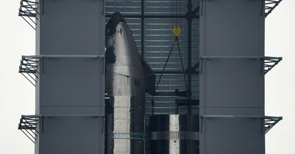Musk dice que el lanzamiento del cohete SpaceX Starship se pospuso para finales de abril