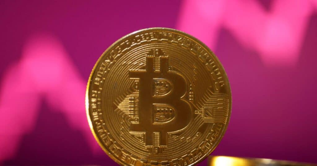 Bitcoin se dispara a casi 18 meses a medida que aumenta la especulación sobre ETF