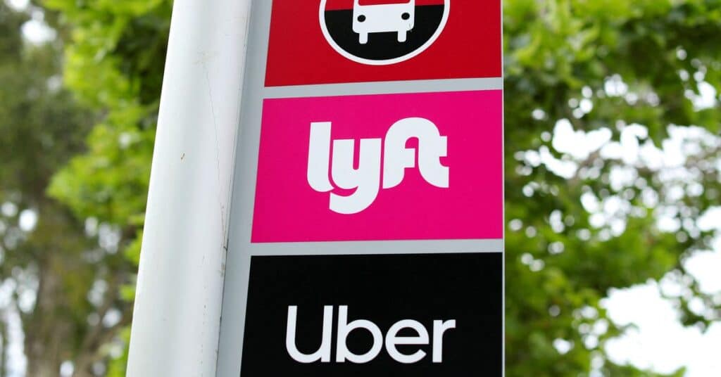 Uber y Lyft pagarán 328 millones de dólares para resolver demandas por robo de salario en Nueva York